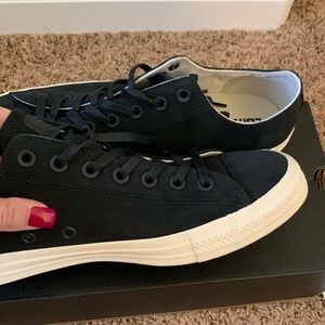 Men’s Converse Size 11 NWT